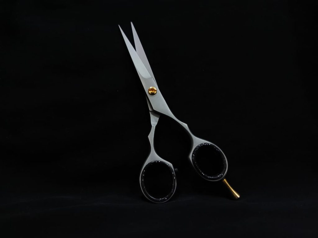 Haircutting scissors manufacturers Sialkot, Pakistan.