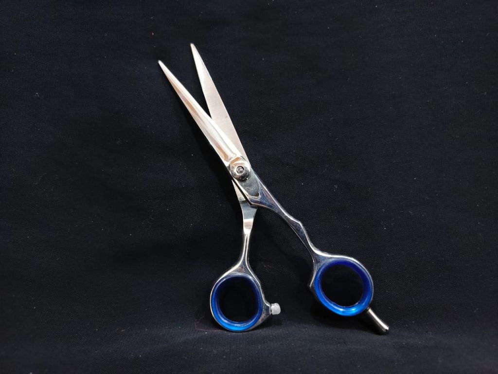 HAIRDRESSING SCISSORS MANUFACTURERS IN SIALKOT, PAKISTAN.